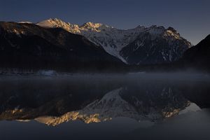 上高地　大正池　大正池と穂高連峰1/22-2