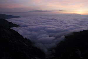 唐松岳山頂より　雲海8/20-2